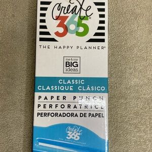 The Happy Planner 9 Hole Punch. Brand New